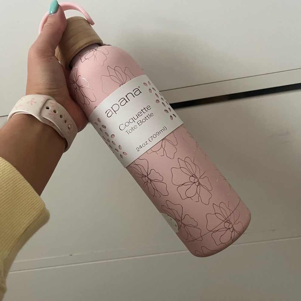 Apana Pink Coquette Tora Bottle